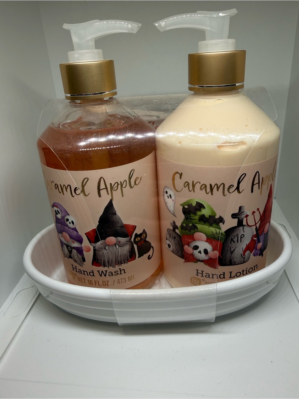 Caramel Caramel Apple  Hand Wash & Lotion Duo - Peach and Cream
